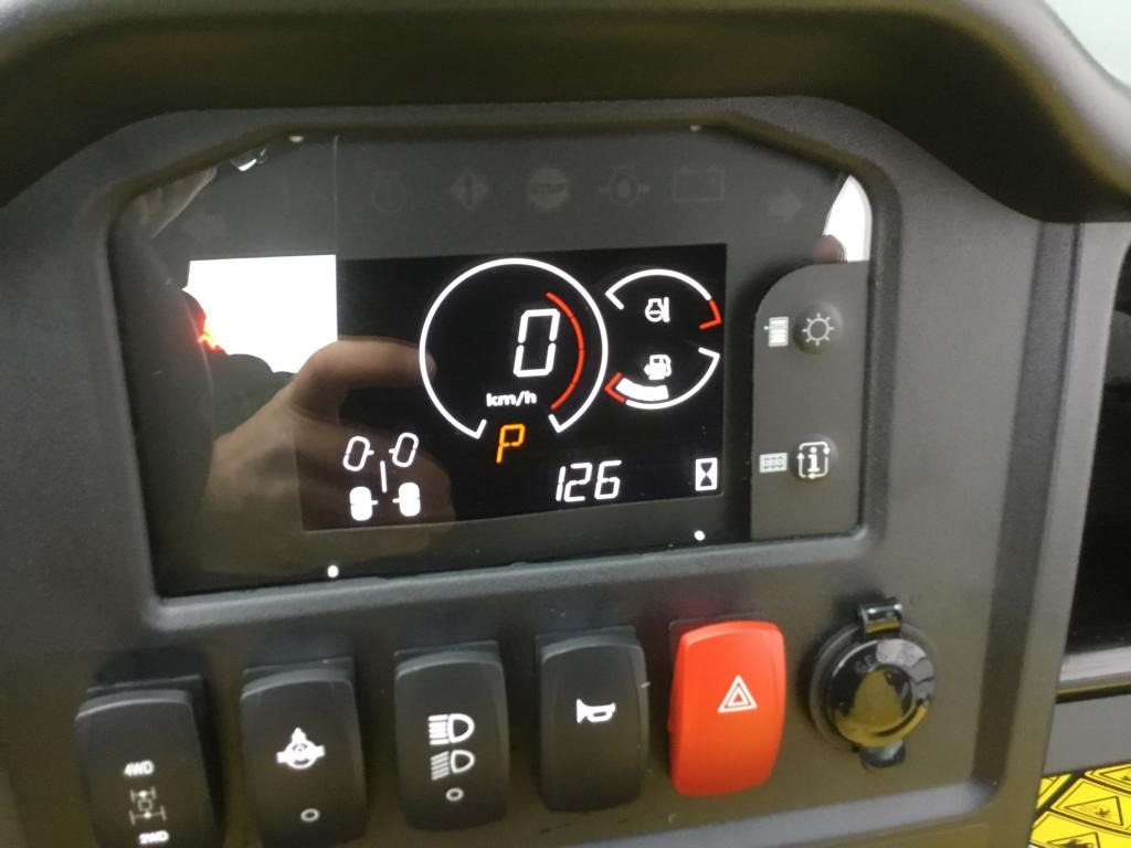 John Deere GATOR HPX 815 E - Side-by-side/ ATV: picture 4 John Deere GATOR HPX 815 E - Side-by-side/ ATV: picture 4