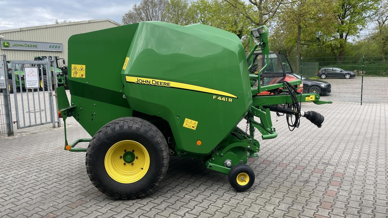 Bale wrapper John Deere RUNDBALLENPRESSE F441R: picture 27 Bale wrapper John Deere RUNDBALLENPRESSE F441R: picture 27