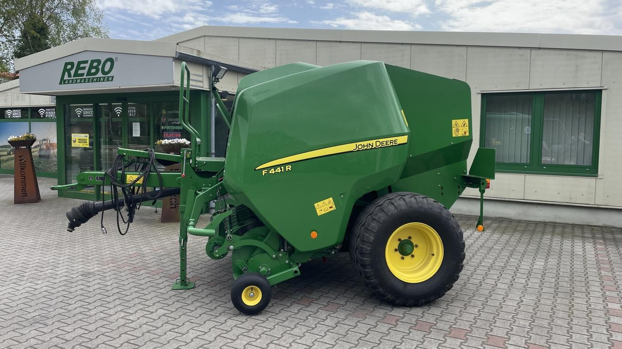 Bale wrapper John Deere RUNDBALLENPRESSE F441R: picture 28 Bale wrapper John Deere RUNDBALLENPRESSE F441R: picture 28