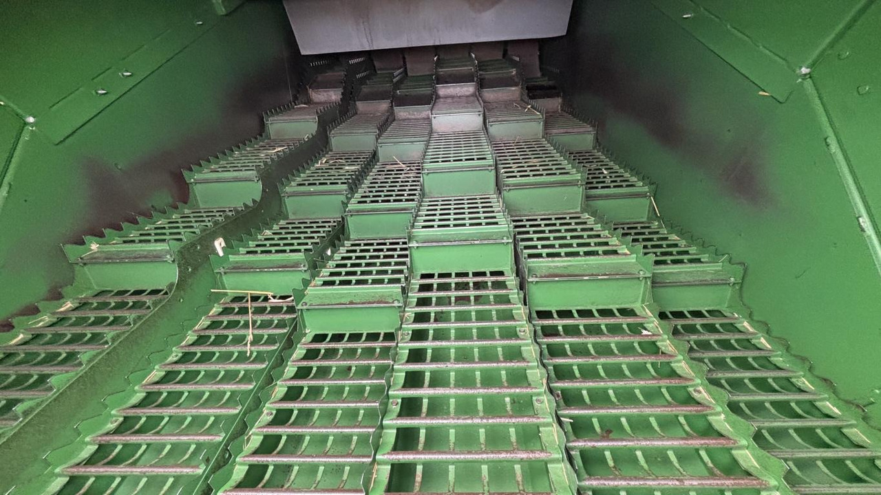 Combine harvester John Deere T660: picture 15