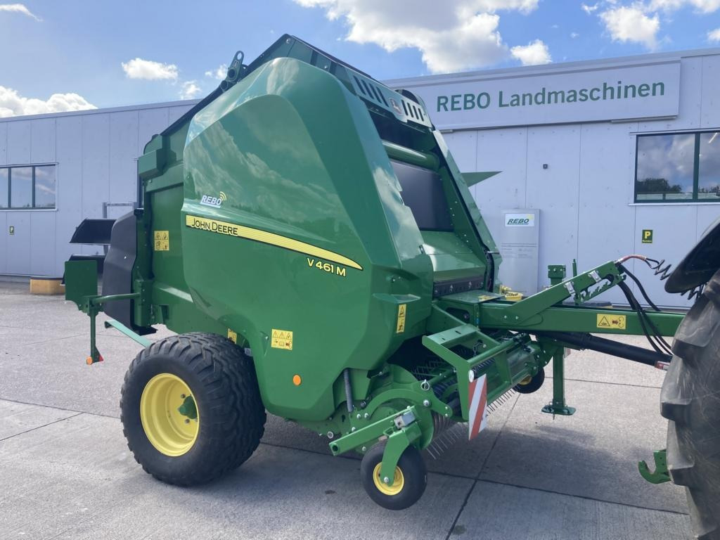 John Deere V461M - Bale wrapper: picture 1 John Deere V461M - Bale wrapper: picture 1