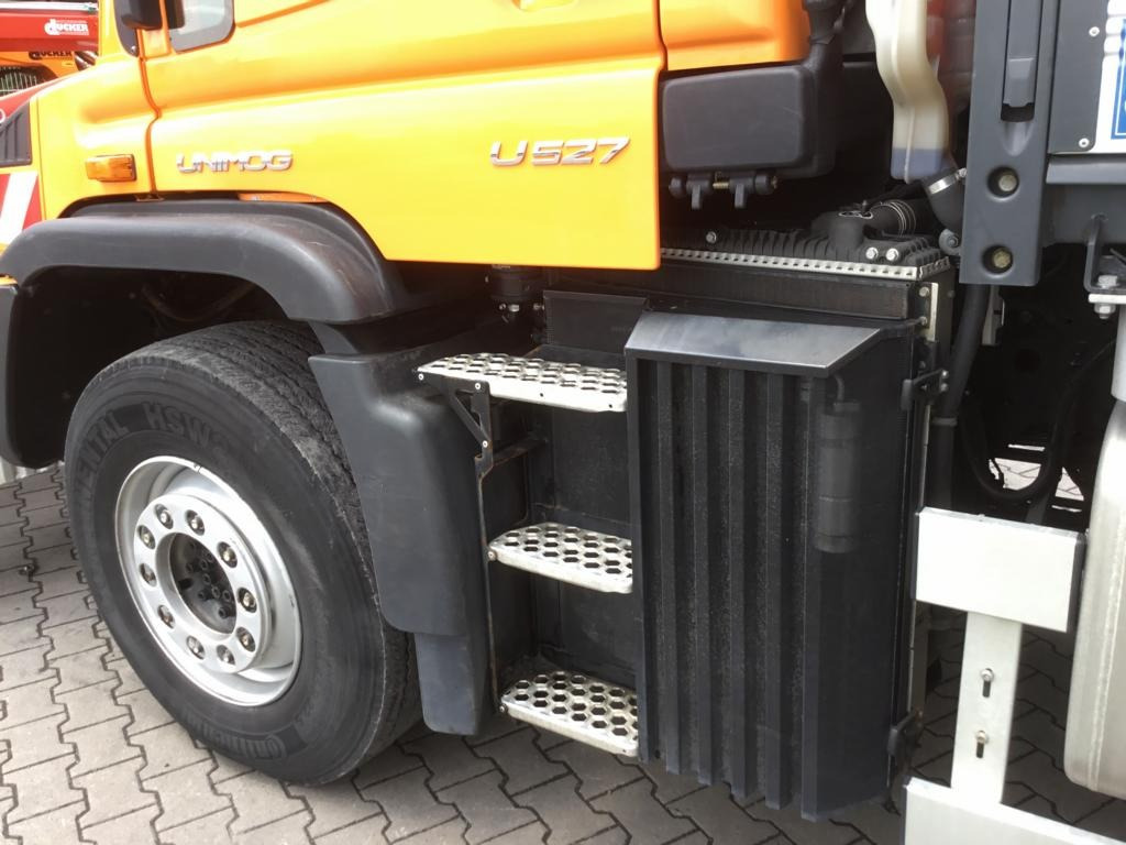 Utility/ Special vehicle Mercedes-Benz UNIMOG U 527: picture 22