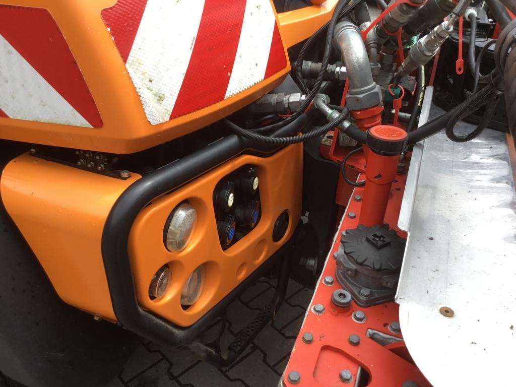 Utility/ Special vehicle Mercedes-Benz UNIMOG U 527: picture 16