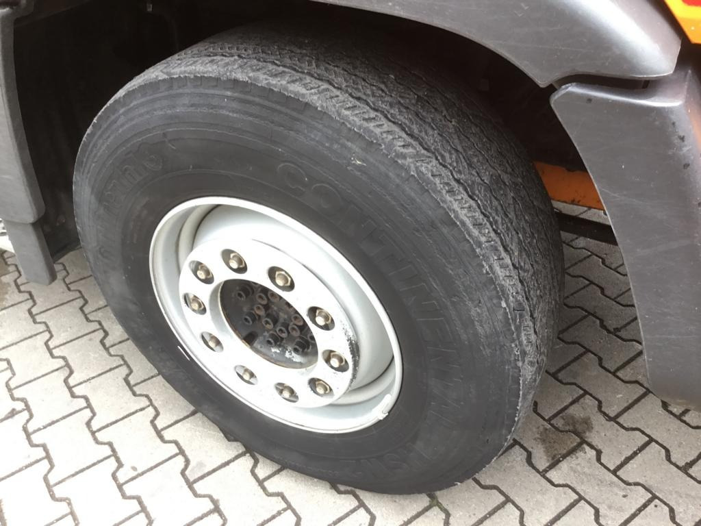 Utility/ Special vehicle Mercedes-Benz UNIMOG U 527: picture 11