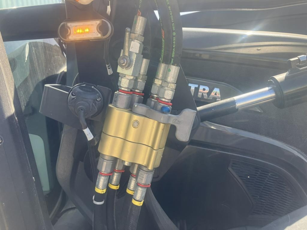 Valtra N 175 ACTIVE - Farm tractor: picture 3 Valtra N 175 ACTIVE - Farm tractor: picture 3