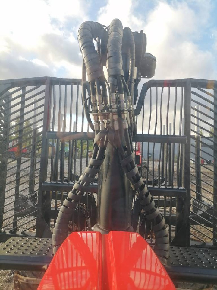 Komatsu 875  - Forwarder: picture 3 Komatsu 875  - Forwarder: picture 3