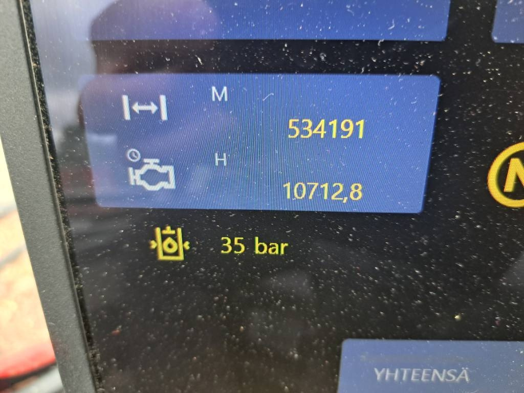 Forestry harvester Komatsu 911: picture 13