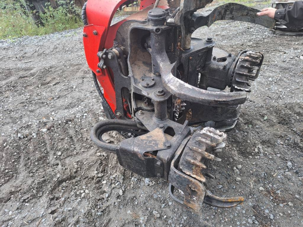 Forestry harvester Komatsu 911: picture 10