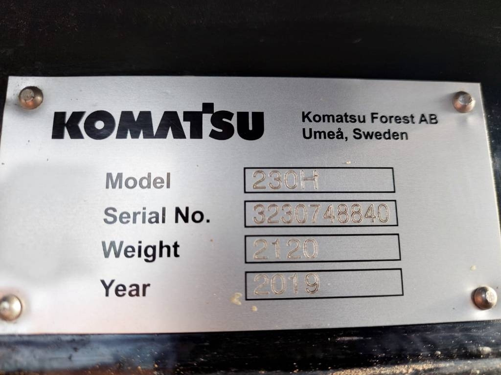 Forestry harvester Komatsu 931: picture 13