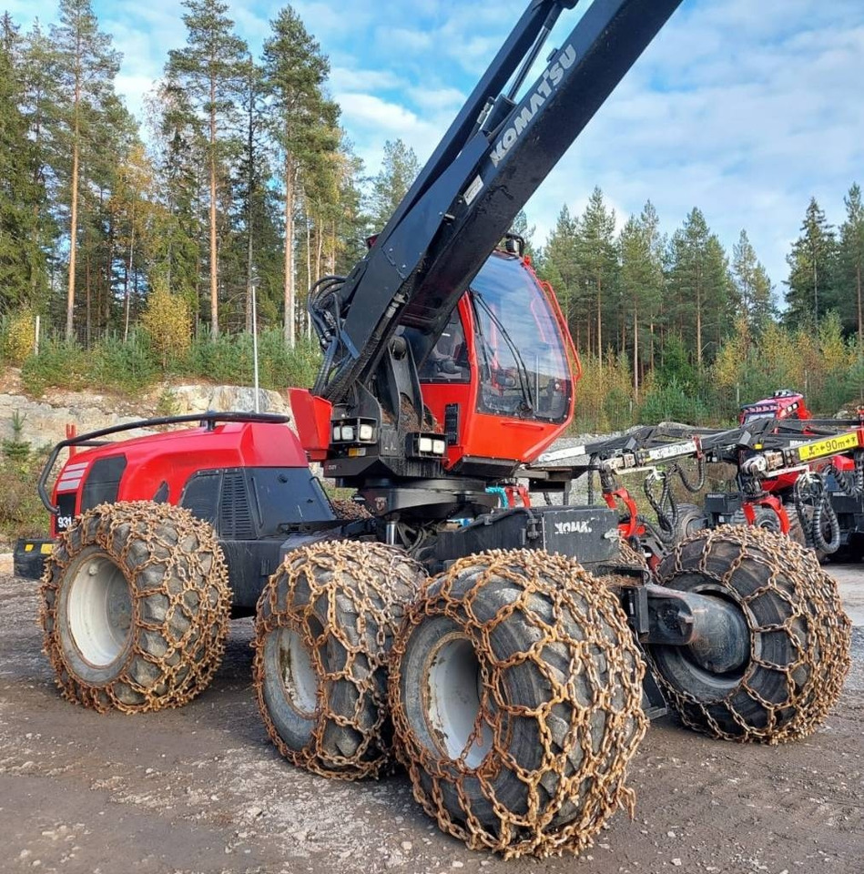 Forestry harvester Komatsu 931: picture 25