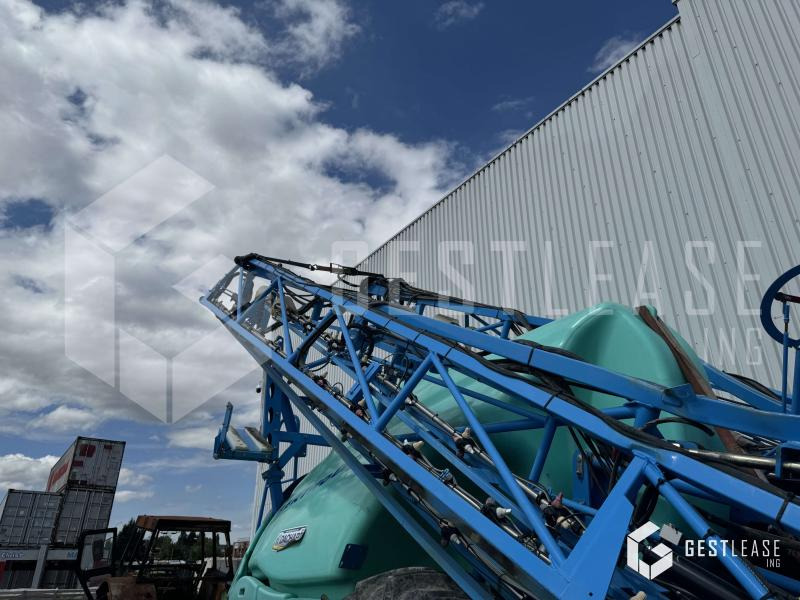 Trailed sprayer BERTHOUD TENOR 43-46: picture 13 Trailed sprayer BERTHOUD TENOR 43-46: picture 13