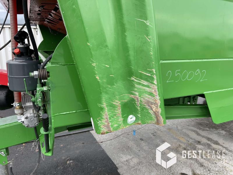 Manure spreader COUTANT TWISTER T605: picture 9 Manure spreader COUTANT TWISTER T605: picture 9