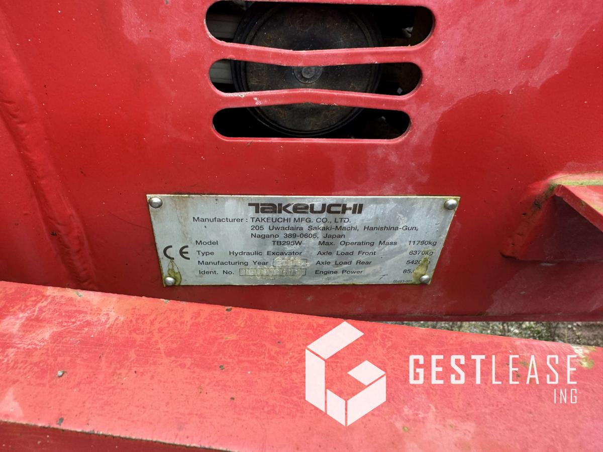 Wheel excavator Takeuchi TB295W: picture 17