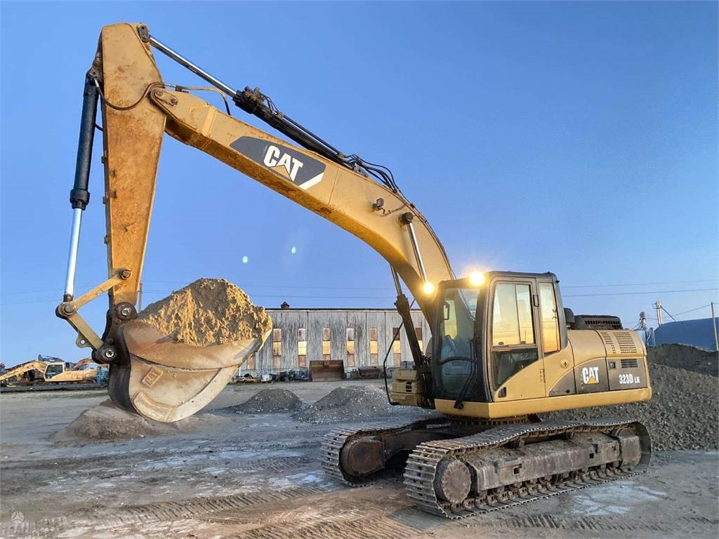 CAT 323 DLN - Crawler excavator: picture 1 CAT 323 DLN - Crawler excavator: picture 1