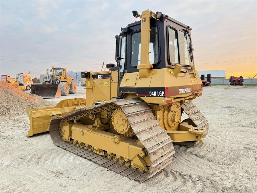 CAT D4H LGP USA MADE - Bulldozer: picture 3 CAT D4H LGP USA MADE - Bulldozer: picture 3