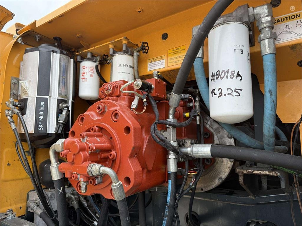 Crawler excavator Hyundai Robex 430 LC-9A: picture 11 Crawler excavator Hyundai Robex 430 LC-9A: picture 11