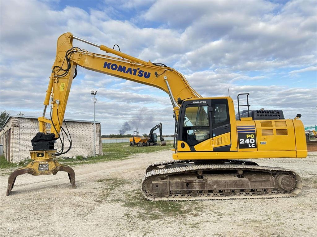 Komatsu PC 240 LC-11 - Crawler excavator: picture 2 Komatsu PC 240 LC-11 - Crawler excavator: picture 2