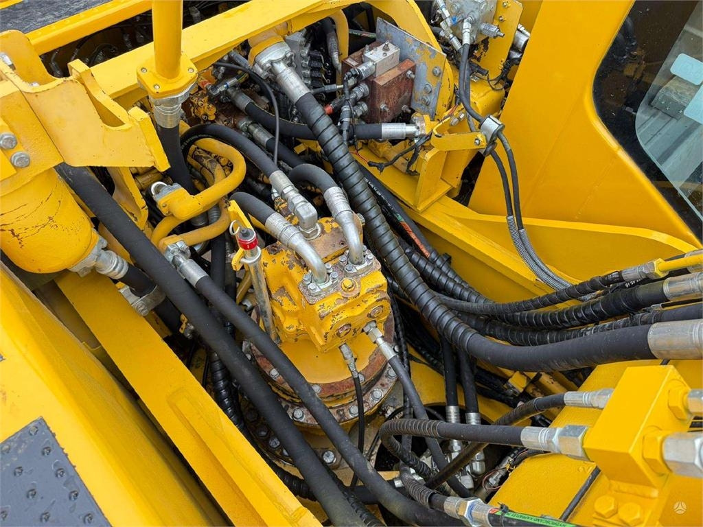 Crawler excavator Komatsu PC 360 LC-10: picture 10 Crawler excavator Komatsu PC 360 LC-10: picture 10