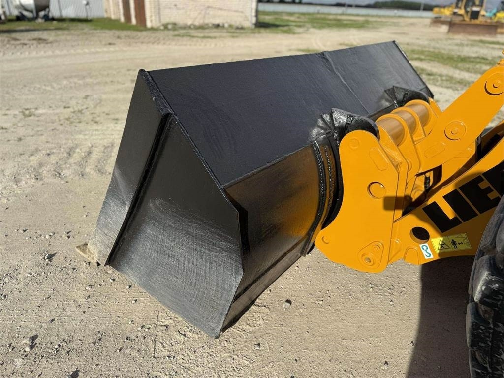 Wheel loader Liebherr L 550 , quick coupler: picture 7 Wheel loader Liebherr L 550 , quick coupler: picture 7