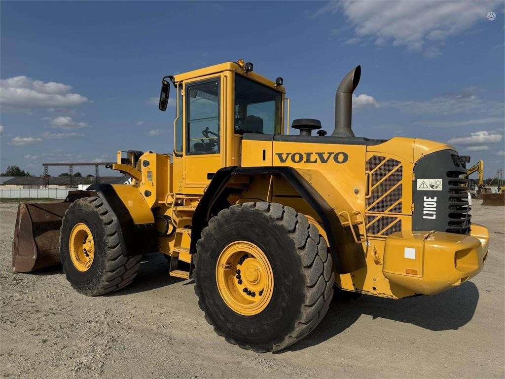 Volvo L 110 E - Wheel loader: picture 3 Volvo L 110 E - Wheel loader: picture 3