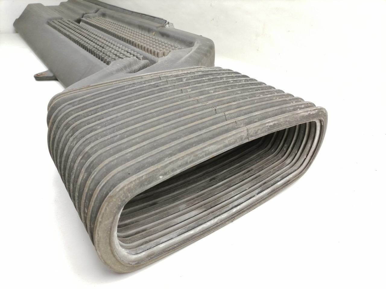 MAN Air intake 81082010400 - Air intake system for Truck: picture 4 MAN Air intake 81082010400 - Air intake system for Truck: picture 4