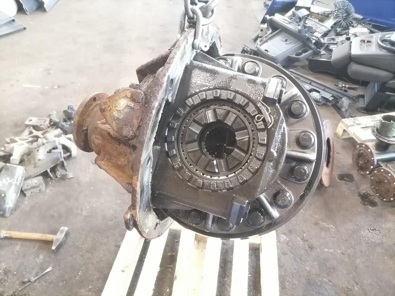 MAN Axel gear 3,7 81350106168 - Final drive for Truck: picture 1 MAN Axel gear 3,7 81350106168 - Final drive for Truck: picture 1