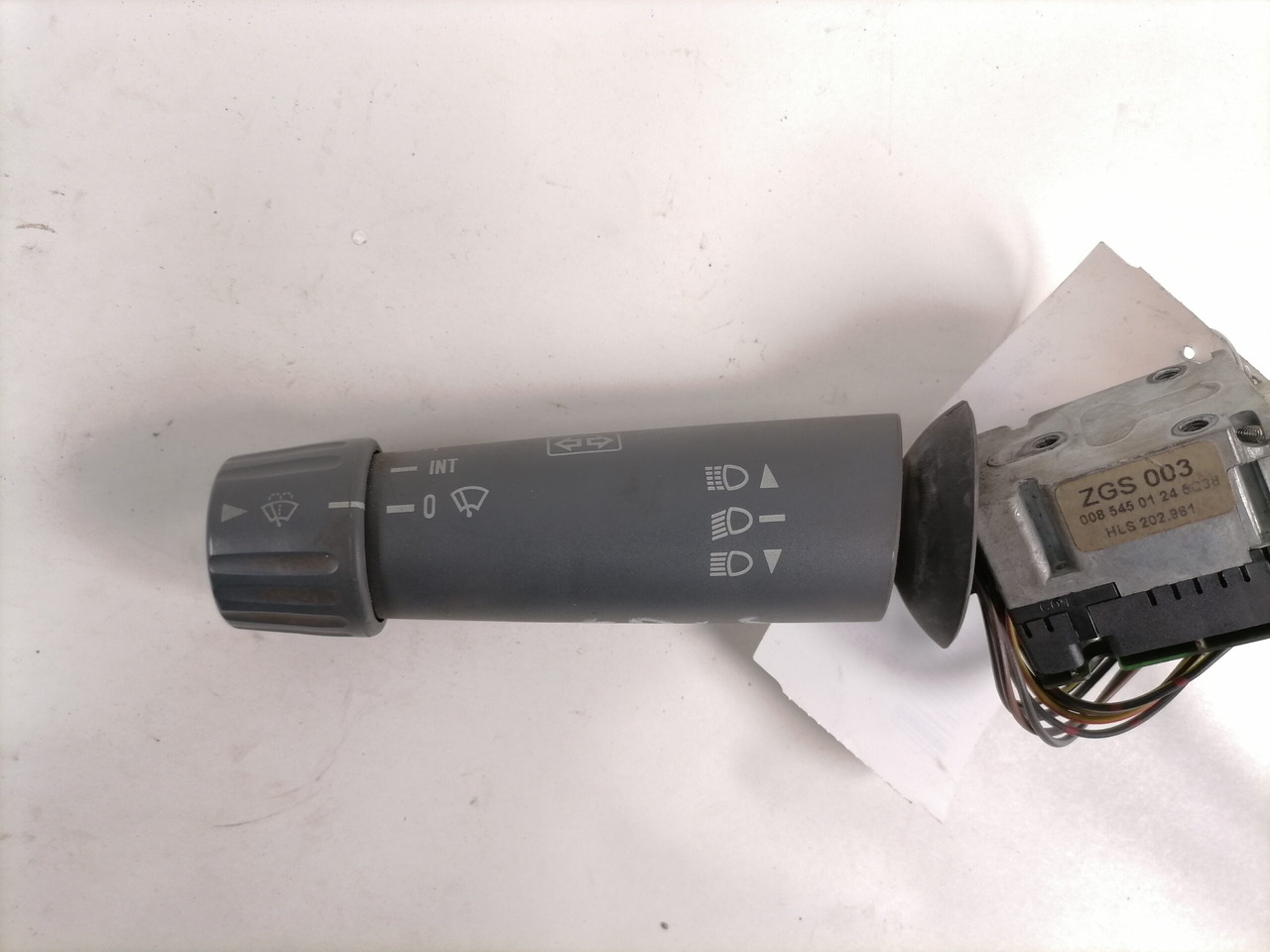 MB Switch 0085450124 - Electrical system for Truck: picture 3 MB Switch 0085450124 - Electrical system for Truck: picture 3