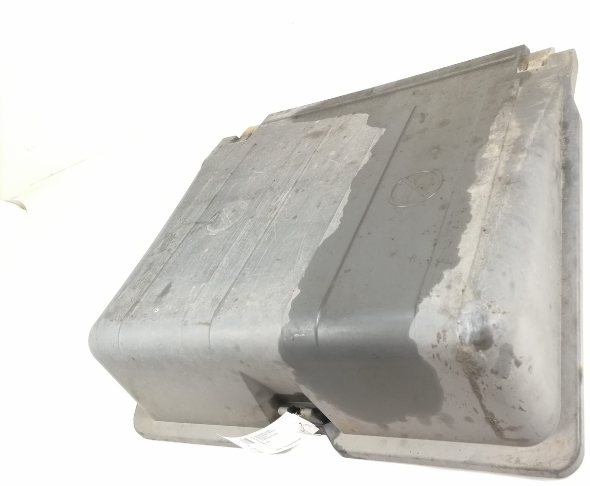 Mercedes-Benz Battery cover A9605410105 - Battery for Truck: picture 2 Mercedes-Benz Battery cover A9605410105 - Battery for Truck: picture 2