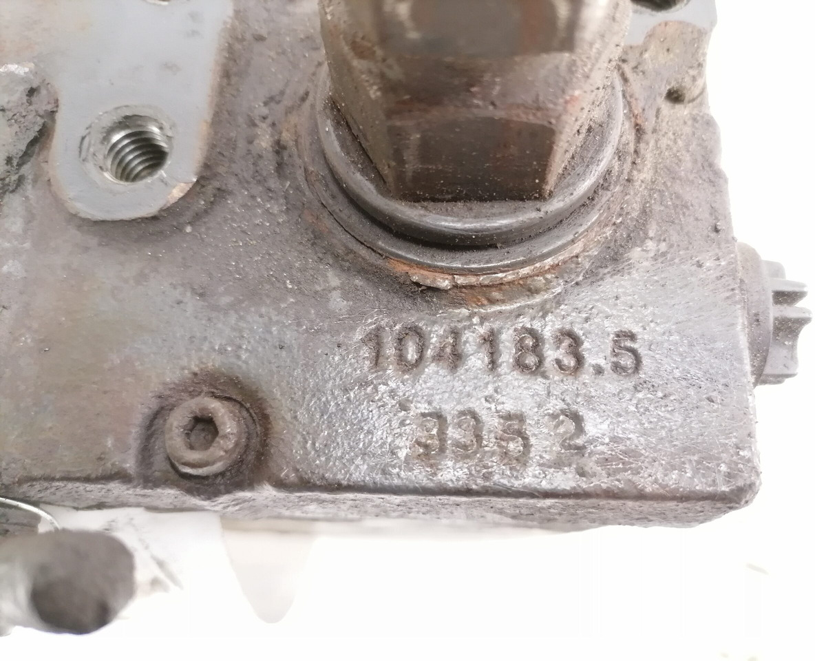 Mercedes-Benz Cab tilting pump A9605530001 - Cab suspension for Truck: picture 2 Mercedes-Benz Cab tilting pump A9605530001 - Cab suspension for Truck: picture 2