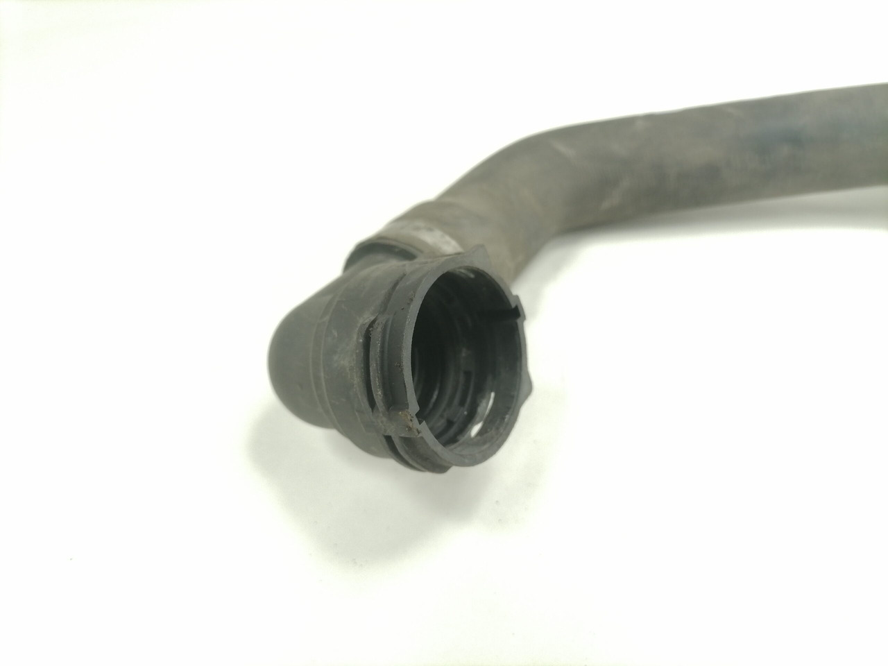 Mercedes-Benz Coolant pipe A9615002972 - Cooling system for Truck: picture 2 Mercedes-Benz Coolant pipe A9615002972 - Cooling system for Truck: picture 2