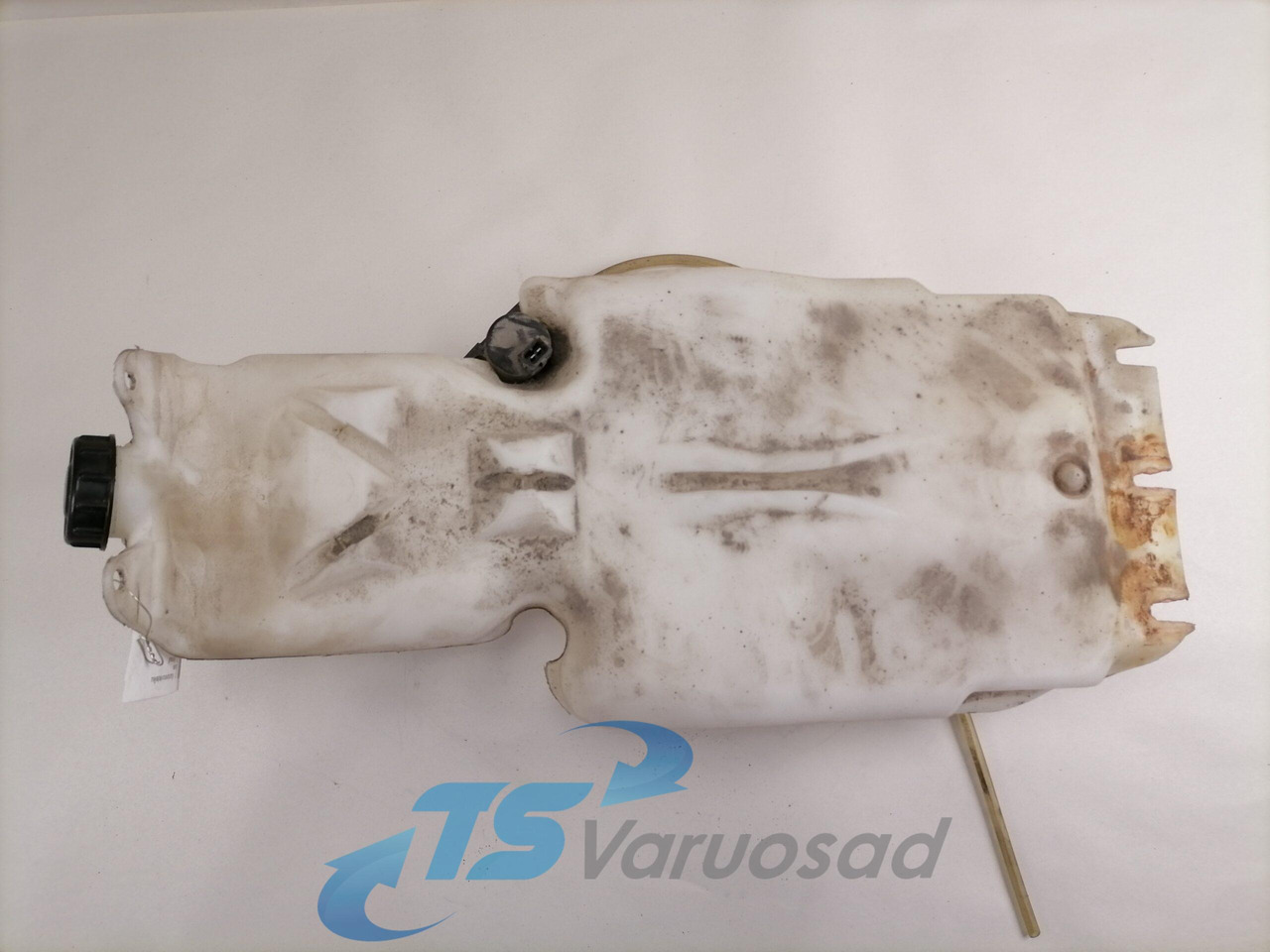 Renault Windscreen washer fluid tank 5010544976 - Wiper for Truck: picture 5 Renault Windscreen washer fluid tank 5010544976 - Wiper for Truck: picture 5