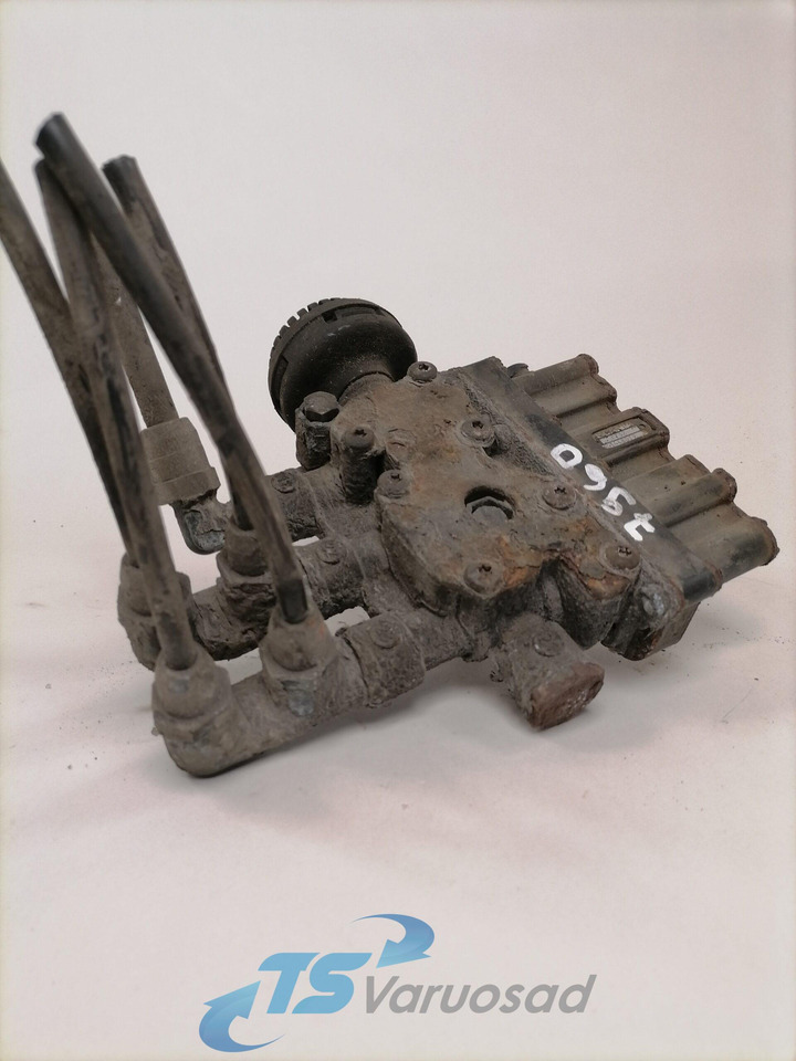 Scania Air suspension control valve, ECAS 1448079 - Brake valve for Truck: picture 1 Scania Air suspension control valve, ECAS 1448079 - Brake valve for Truck: picture 1