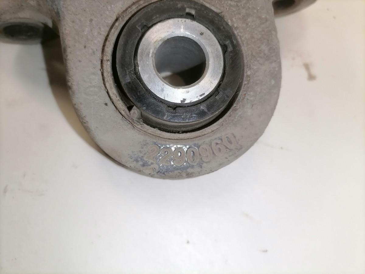 Scania Anti roll bar bracket 2290960 - Anti-roll bar for Truck: picture 3 Scania Anti roll bar bracket 2290960 - Anti-roll bar for Truck: picture 3