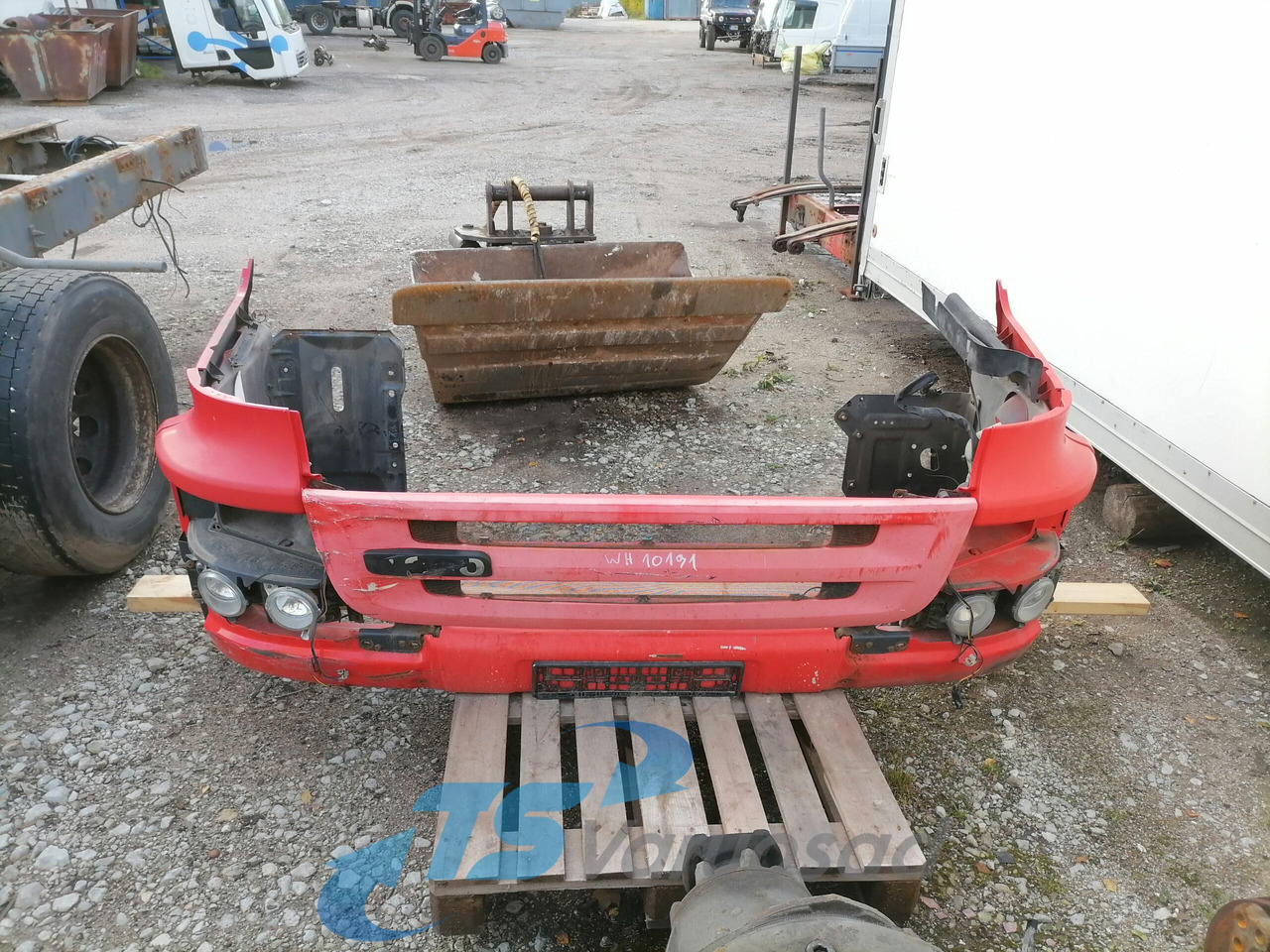 Scania Bumper 1731206 - Bumper for Truck: picture 1 Scania Bumper 1731206 - Bumper for Truck: picture 1