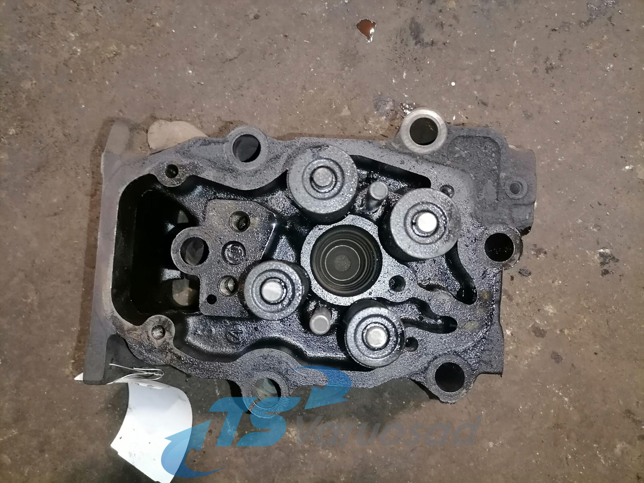Scania Cylinder head, HPI 1522361 - Cylinder head for Truck: picture 4 Scania Cylinder head, HPI 1522361 - Cylinder head for Truck: picture 4