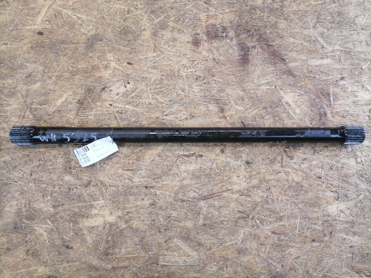 Scania Drive shaft 1368178 - Drive shaft for Truck: picture 2 Scania Drive shaft 1368178 - Drive shaft for Truck: picture 2