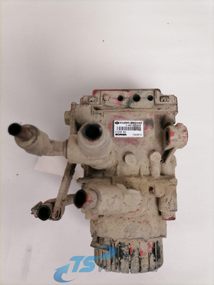 Scania EBS brake valve 1423910 - Brake valve for Truck: picture 1 Scania EBS brake valve 1423910 - Brake valve for Truck: picture 1