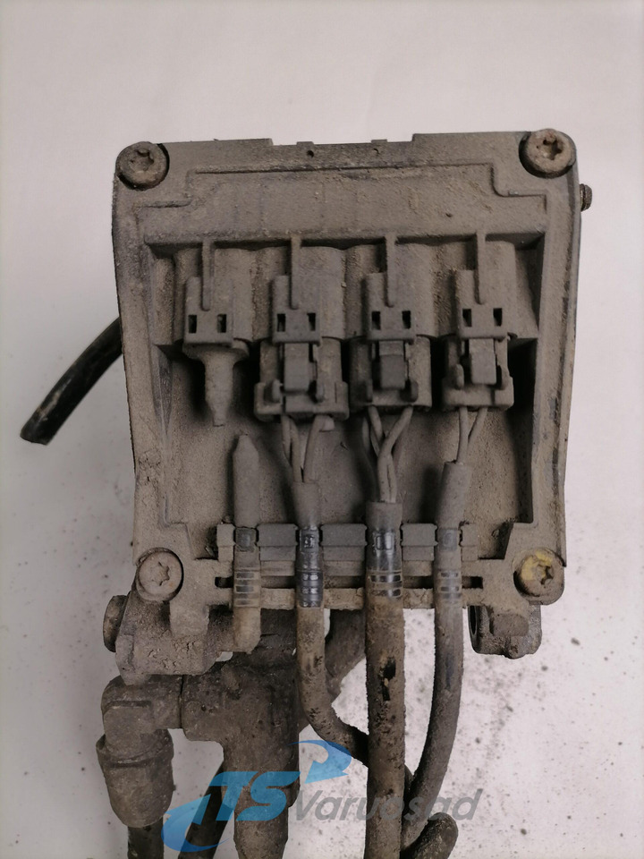 Scania EBS brake valve 1499799 - Brake valve for Truck: picture 4 Scania EBS brake valve 1499799 - Brake valve for Truck: picture 4