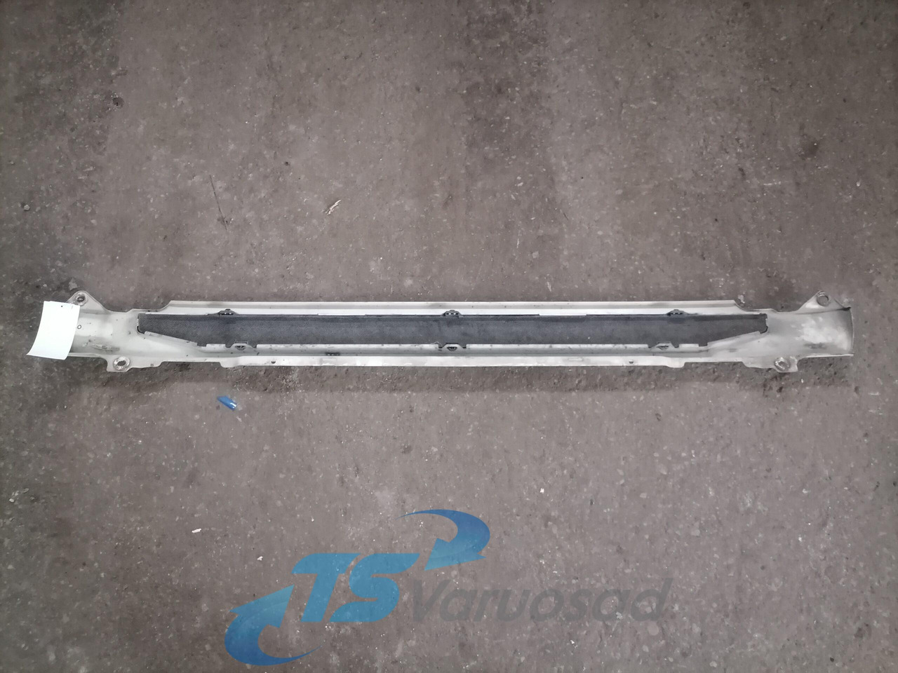 Scania Grille panel 1872160 - Grill for Truck: picture 2 Scania Grille panel 1872160 - Grill for Truck: picture 2
