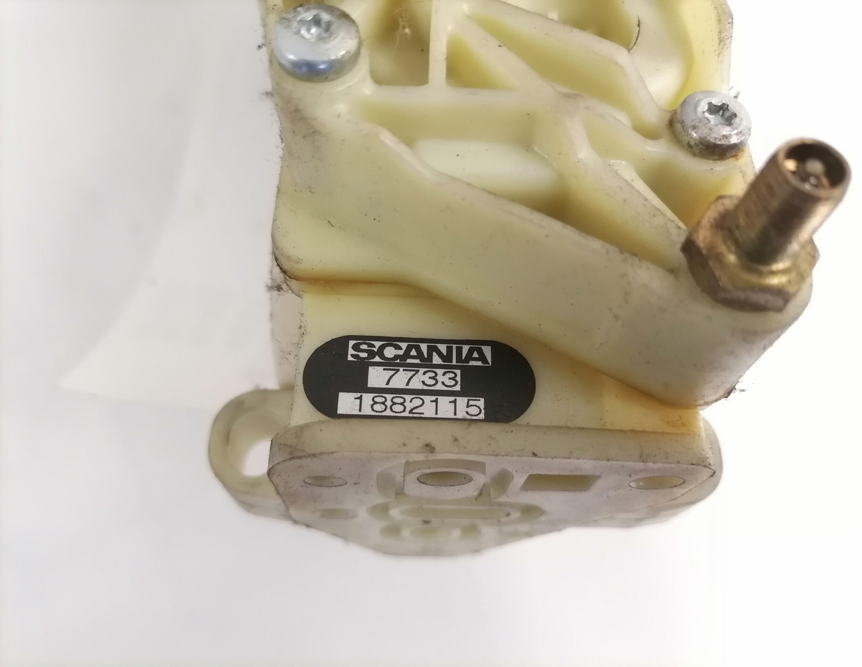 Scania Handbrake control lever 1882115 - Universal part for Truck: picture 3 Scania Handbrake control lever 1882115 - Universal part for Truck: picture 3