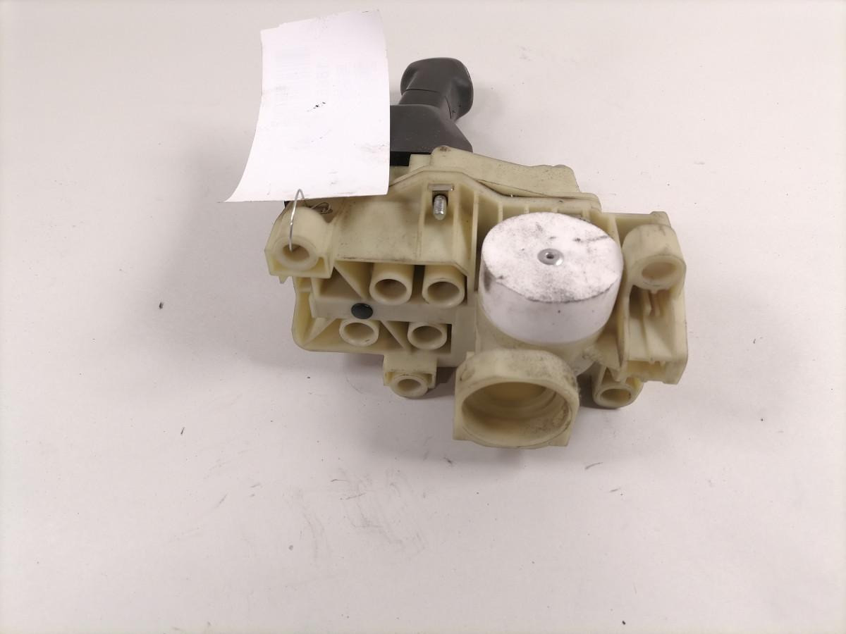 Scania Handbrake control lever 2301821 - Universal part for Truck: picture 4 Scania Handbrake control lever 2301821 - Universal part for Truck: picture 4