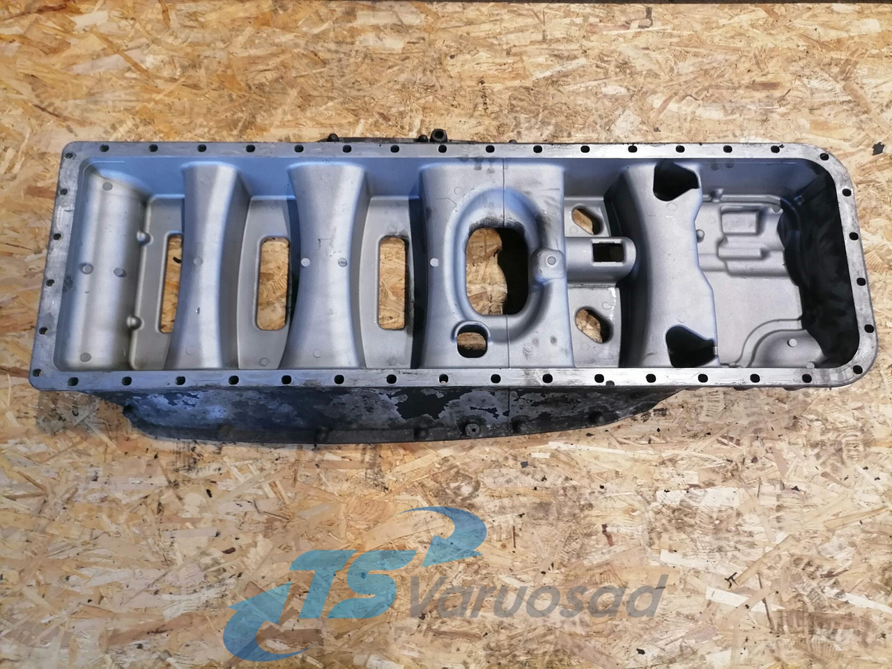 Scania Ladder frame 1762258 - Oil pan for Truck: picture 4 Scania Ladder frame 1762258 - Oil pan for Truck: picture 4