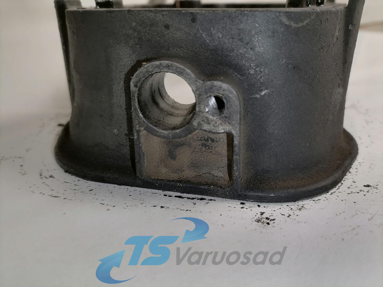 Scania Ladder frame 1779107 - Cylinder head for Truck: picture 3 Scania Ladder frame 1779107 - Cylinder head for Truck: picture 3