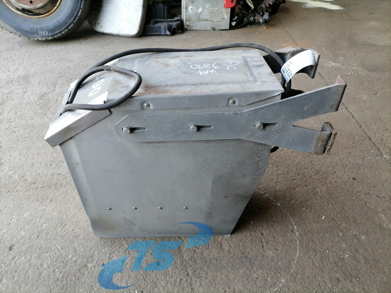 Scania Liivakast S90 - Universal part for Truck: picture 2 Scania Liivakast S90 - Universal part for Truck: picture 2
