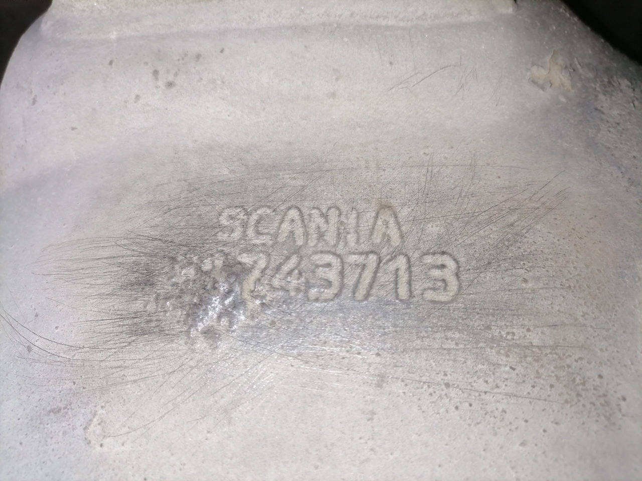 Scania Rear axel housing 1743713 - Axle and parts for Truck: picture 5 Scania Rear axel housing 1743713 - Axle and parts for Truck: picture 5