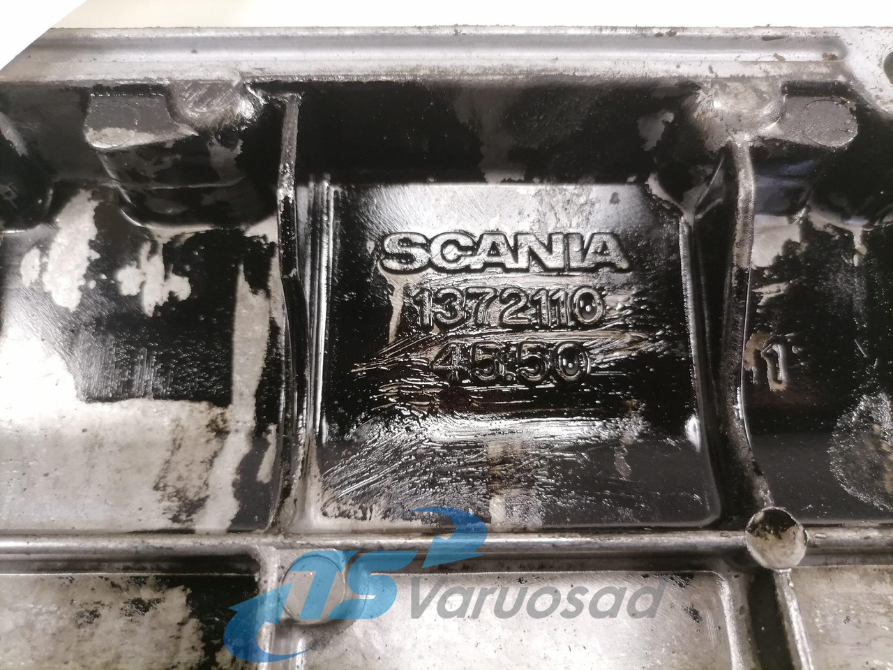 Scania engine side cover 1372110 - Engine and parts for Truck: picture 3 Scania engine side cover 1372110 - Engine and parts for Truck: picture 3