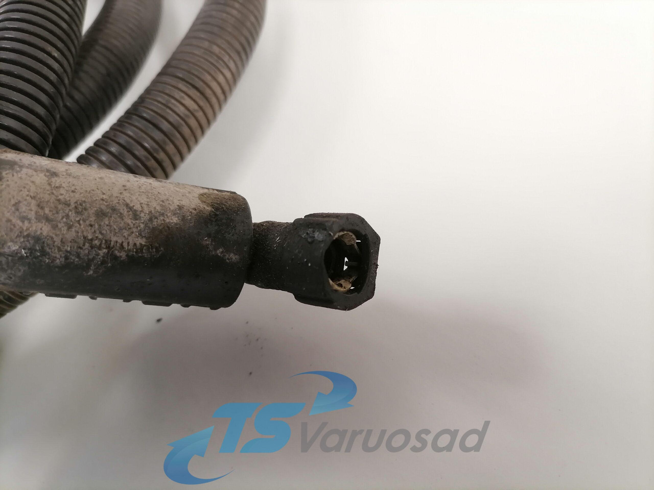Volvo Ad Blue cable 21243147 - Fuel processing/ Fuel delivery for Truck: picture 4 Volvo Ad Blue cable 21243147 - Fuel processing/ Fuel delivery for Truck: picture 4