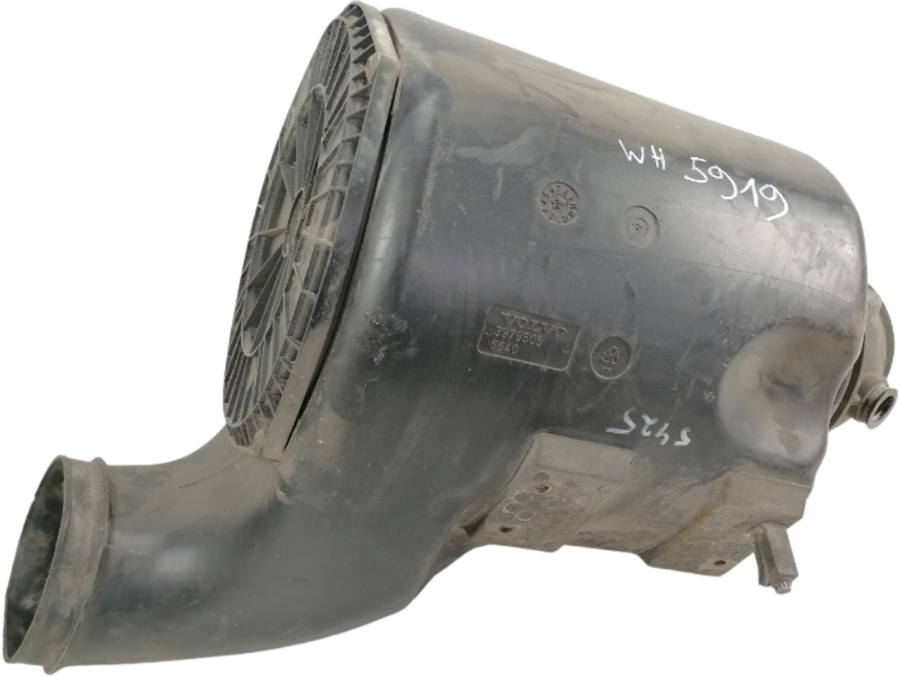 Volvo Air filter housing 3979505 - Air intake system for Truck: picture 1 Volvo Air filter housing 3979505 - Air intake system for Truck: picture 1