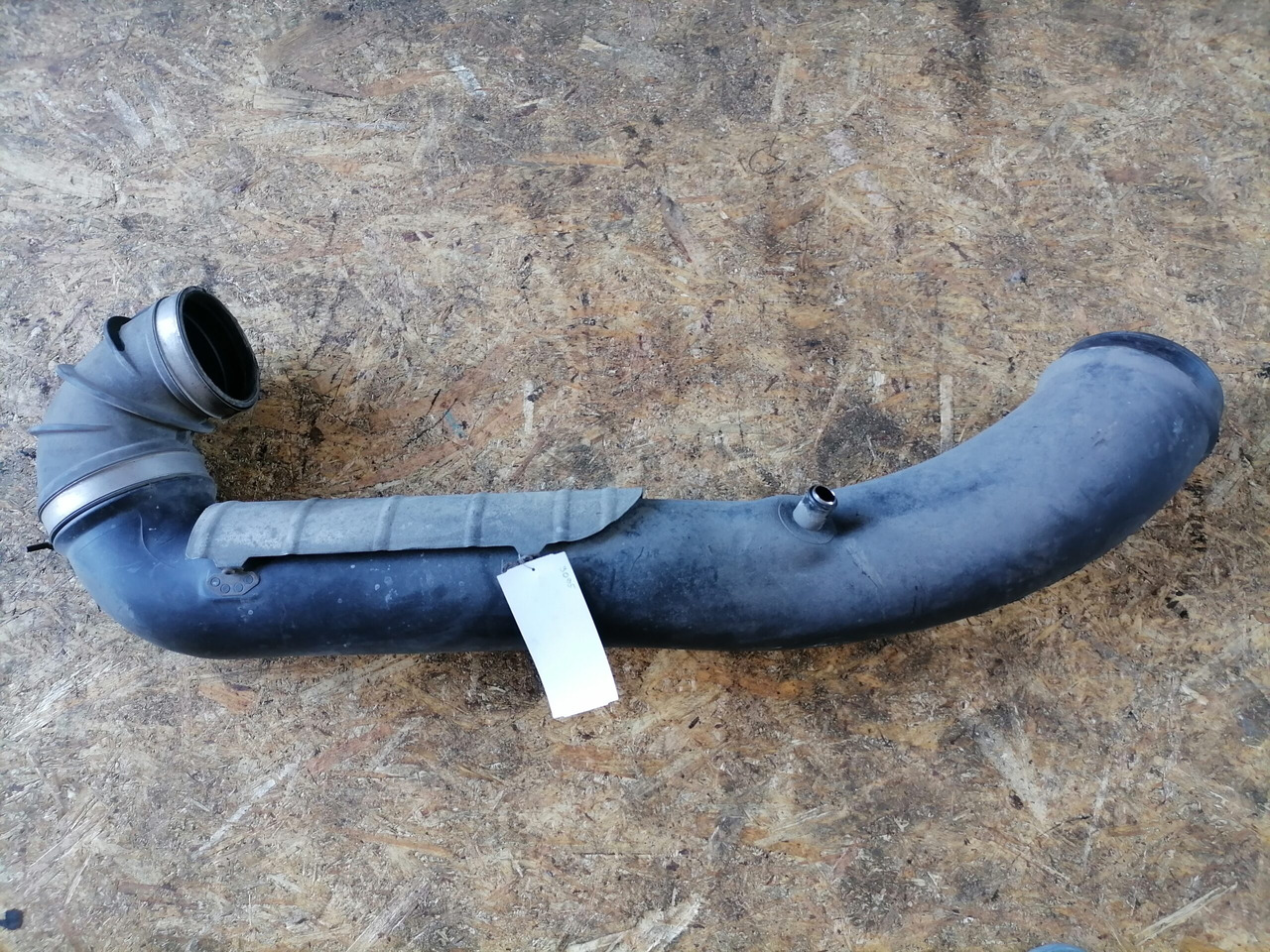 Volvo Air intake 20441423 - Air intake system for Truck: picture 3 Volvo Air intake 20441423 - Air intake system for Truck: picture 3