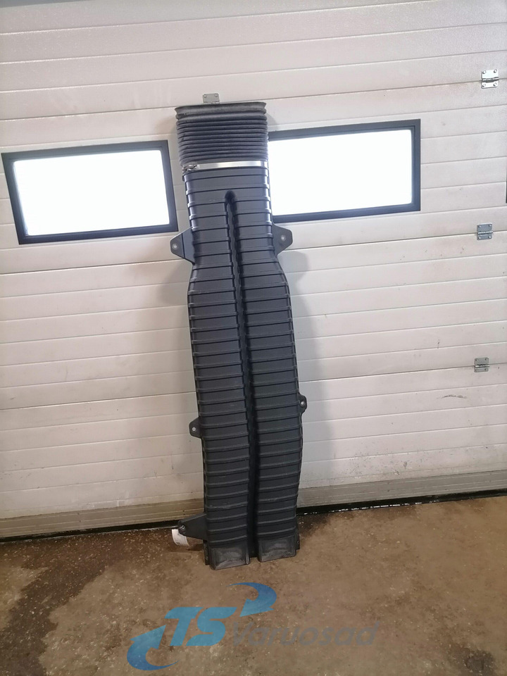 Volvo Air intake 21122123 - Air intake system for Truck: picture 1 Volvo Air intake 21122123 - Air intake system for Truck: picture 1